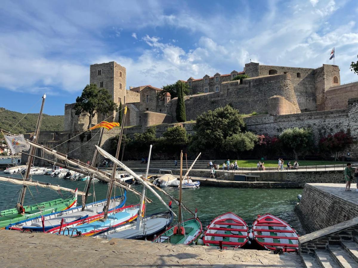 AZUR-Les pieds dans l'eau-Vue sur Mer et Clocher de Collioure en toile de fond - WIFI - PARKING Extérieur photo