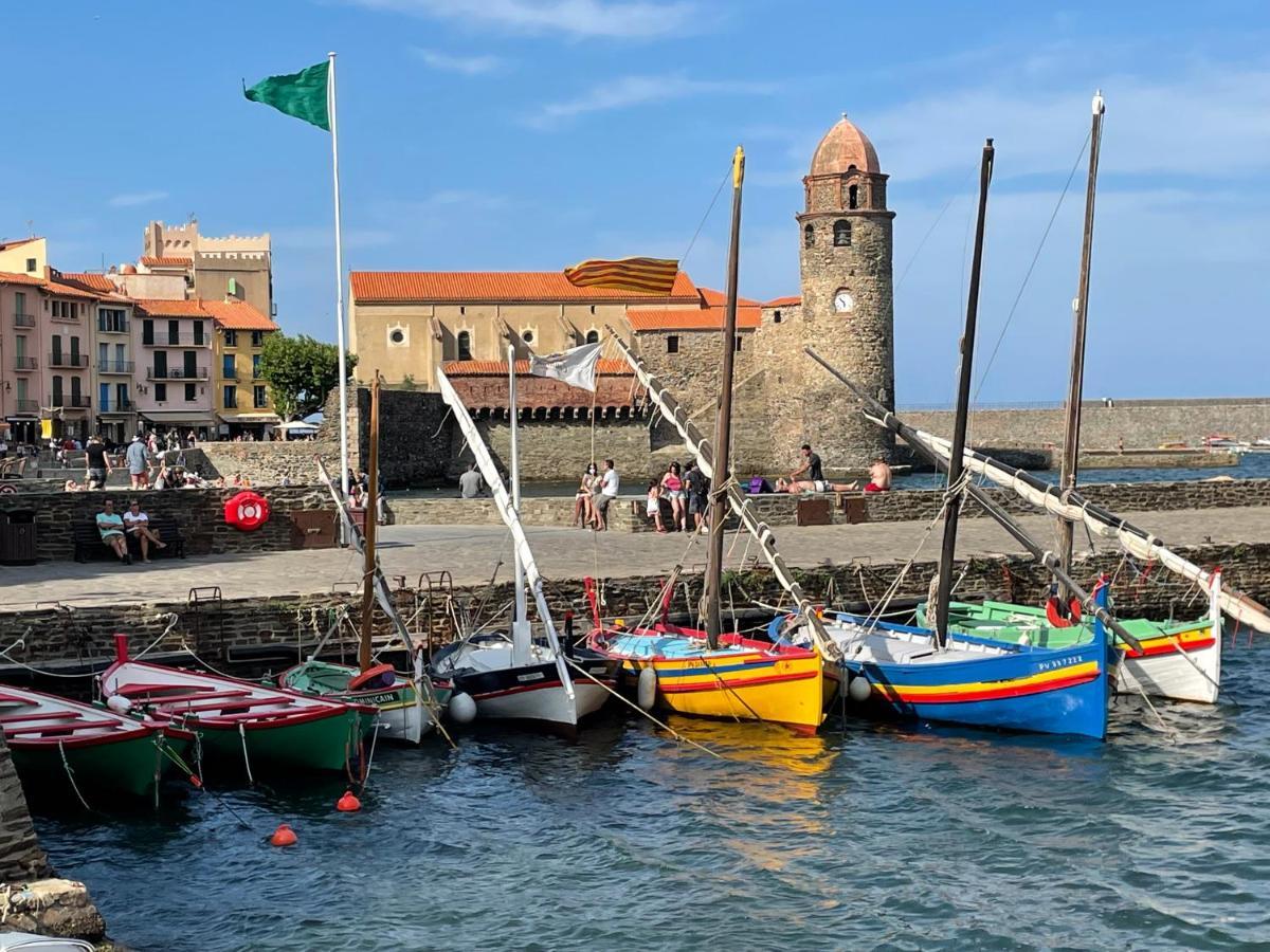 AZUR-Les pieds dans l'eau-Vue sur Mer et Clocher de Collioure en toile de fond - WIFI - PARKING Extérieur photo