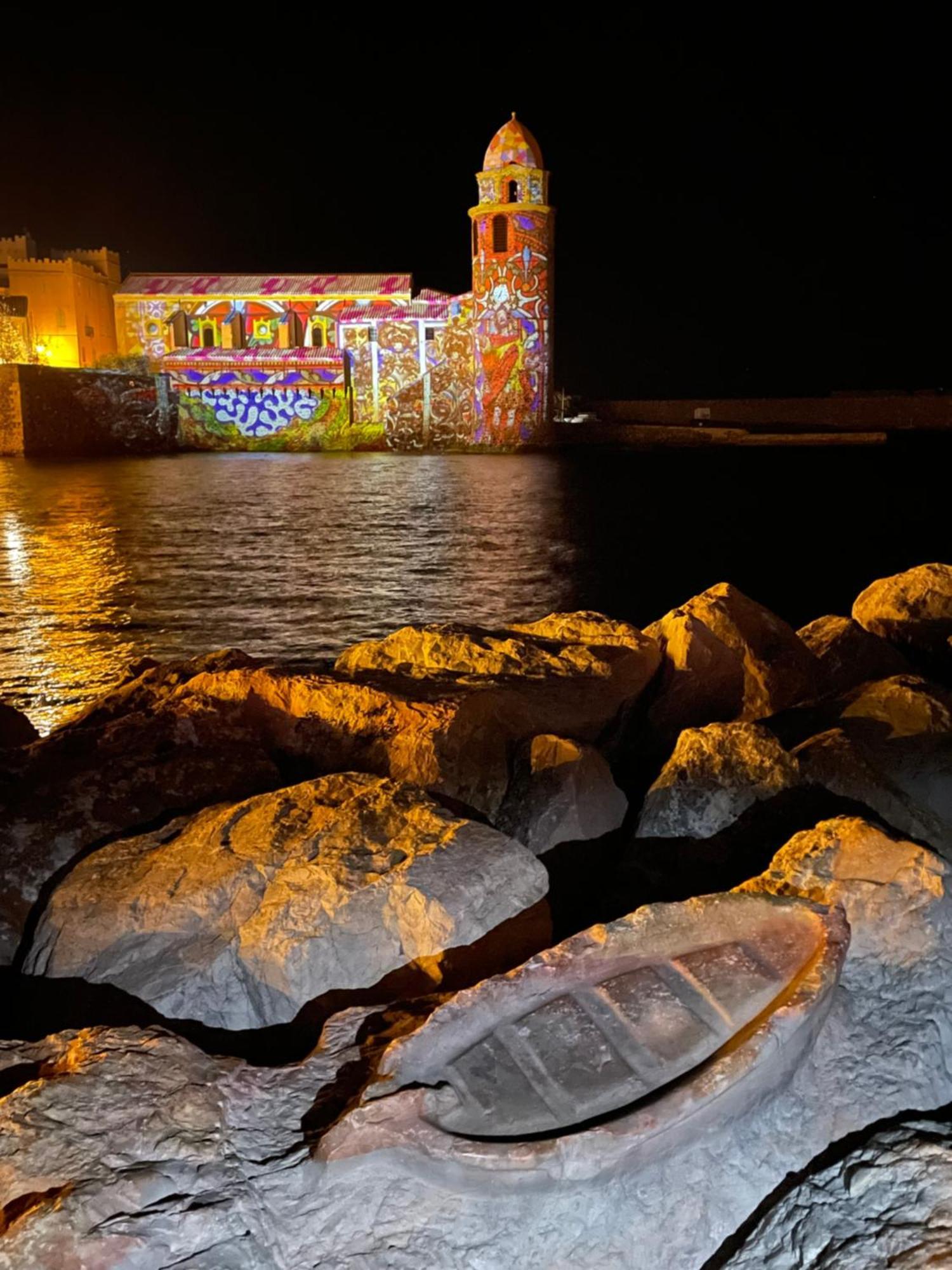 AZUR-Les pieds dans l'eau-Vue sur Mer et Clocher de Collioure en toile de fond - WIFI - PARKING Extérieur photo